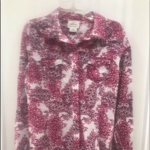 EUC Paisley ARIAT ladies shirt